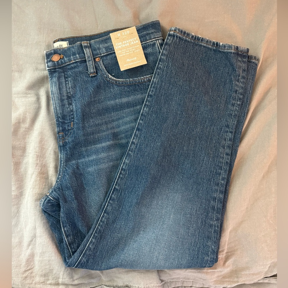 Madewell The Perfect Vintage Straight Jean High Rise Size 32 Petite NM725 NWT